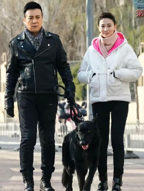 警花与警犬：续写